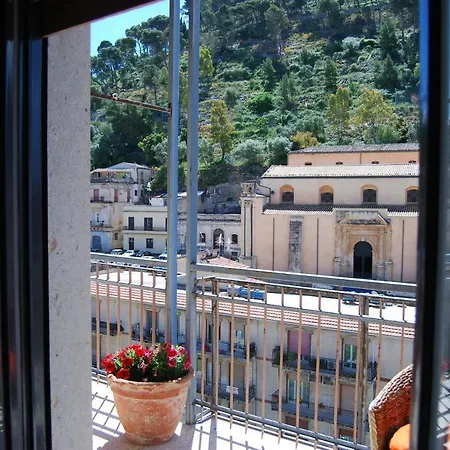 Il Viale *